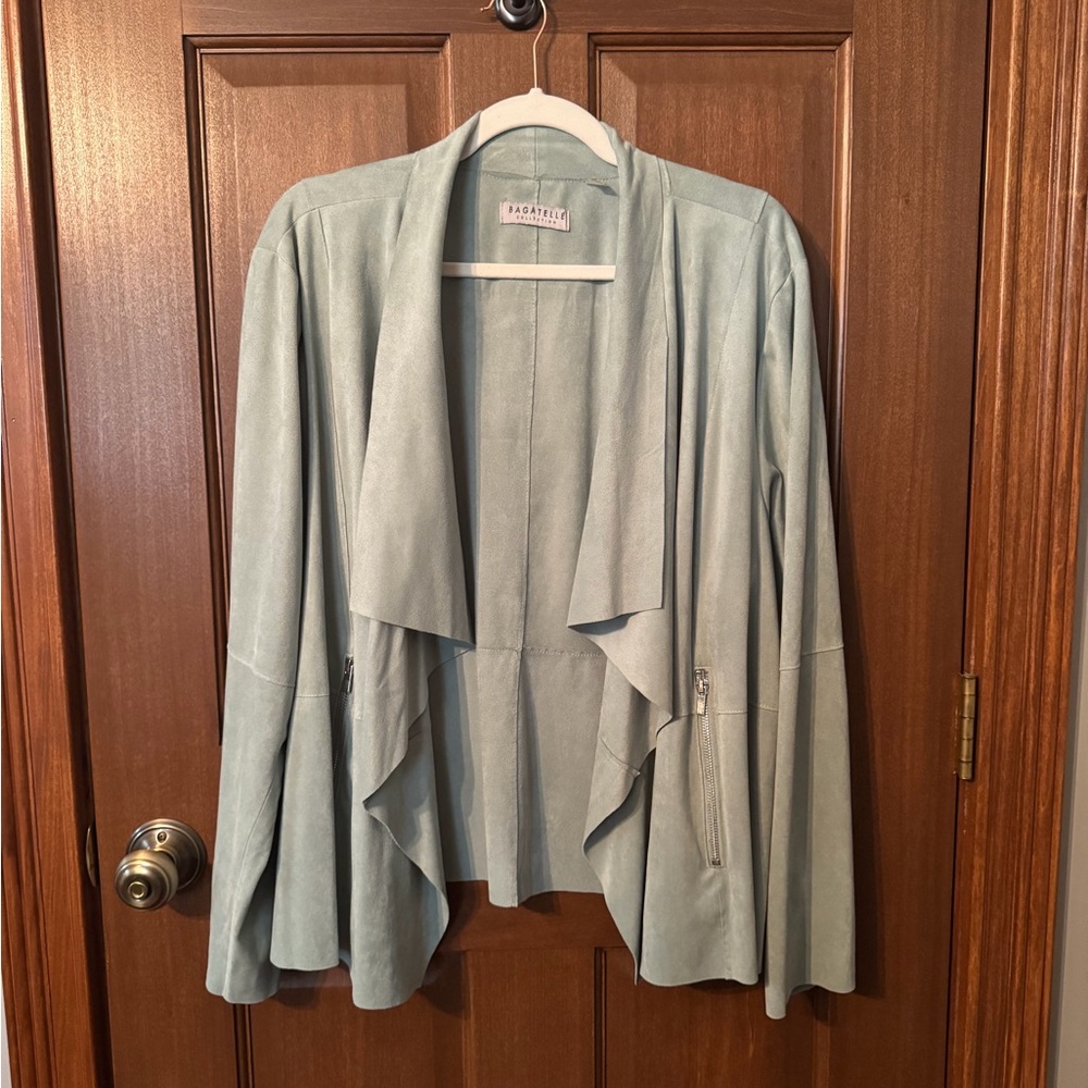 NWOT Bagatelle Women's Light Blue Cape Jacket